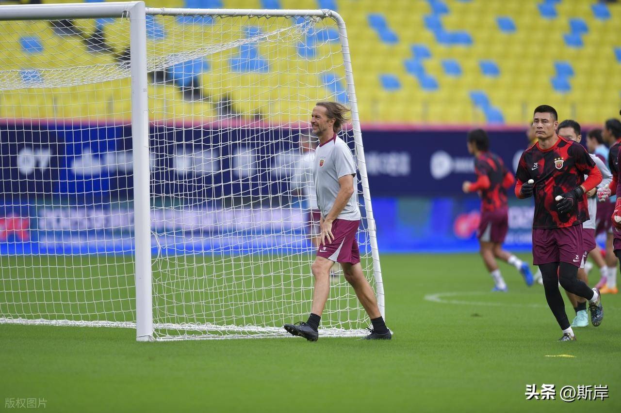 中超今晚再迎强敌；克里夫兰骑士外线爆发；主帅态度：底气十足；更衣室氛围转暖的简单介绍-九游体育